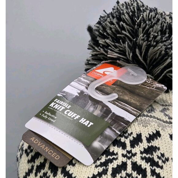 Ozark Trail Pom Snowflake Beanie Winter Fairisle Knit Cuff Hat NWT 3M Thinsulate - Picture 2 of 11